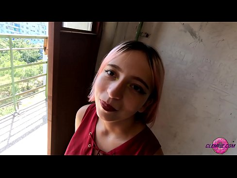 ❤️ Studentka smyslně kouří cizince ve vnitrozemí - sperma na tváři ❤️❌ Anal porno u nás ☑